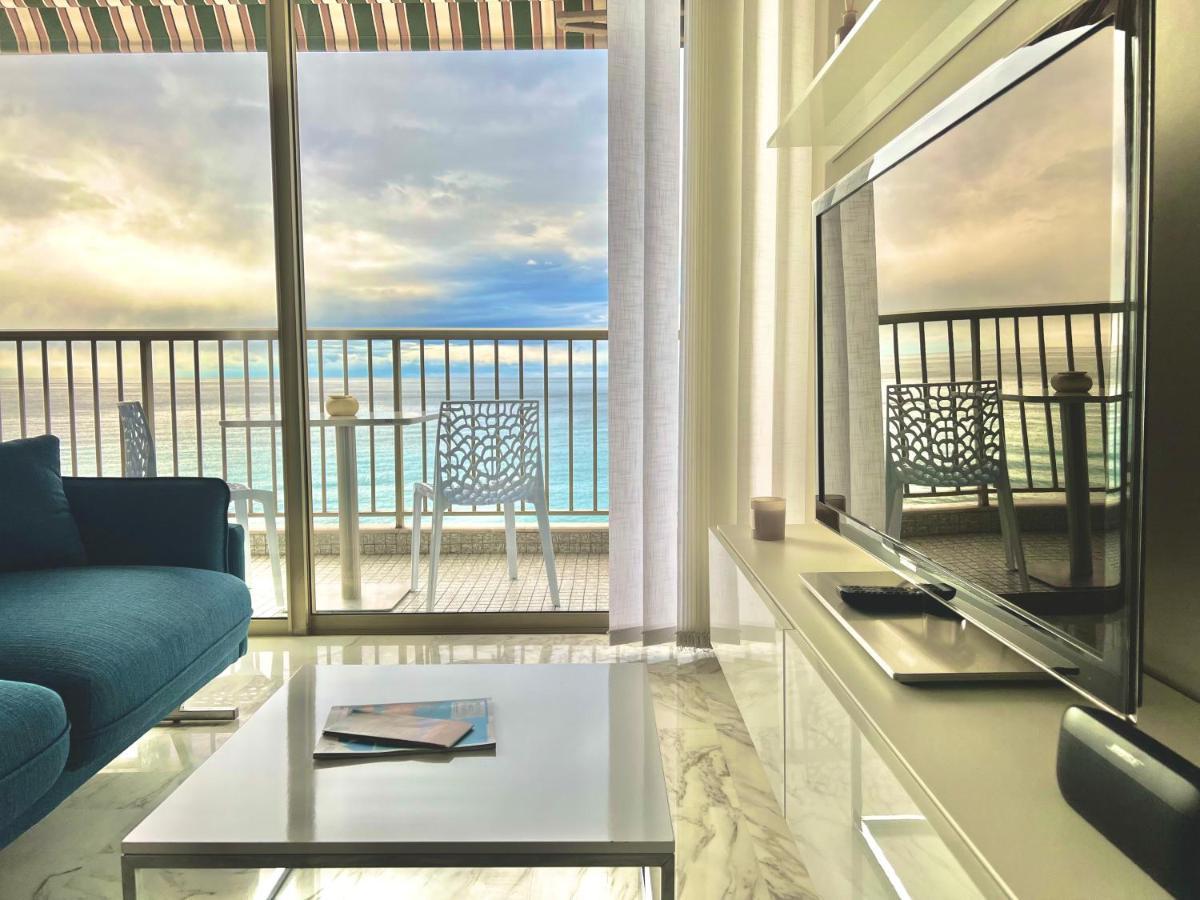 Seaviews By Jenni Menton, La Suite, Superbe Front De Mer, Top Emplacement Avec Terrasse Et Parking! Exterior foto